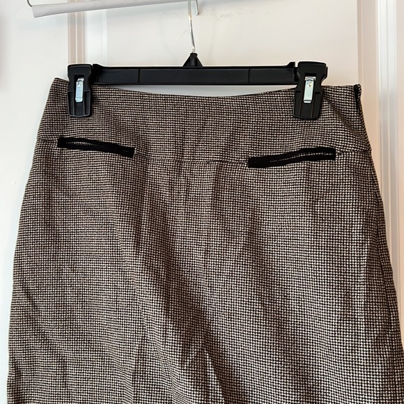 Adorable work skirt! - Picture 2 of 5